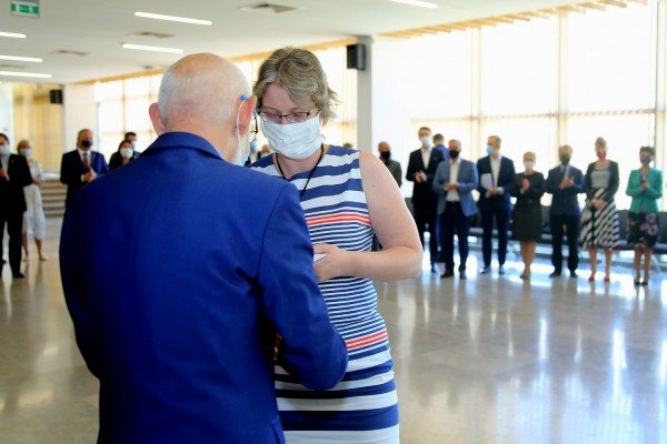 Click to zoom the picture.